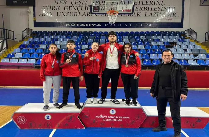 Pazarlar Spor Lisesi’nden, taekwondo il müsabakalarına damga
