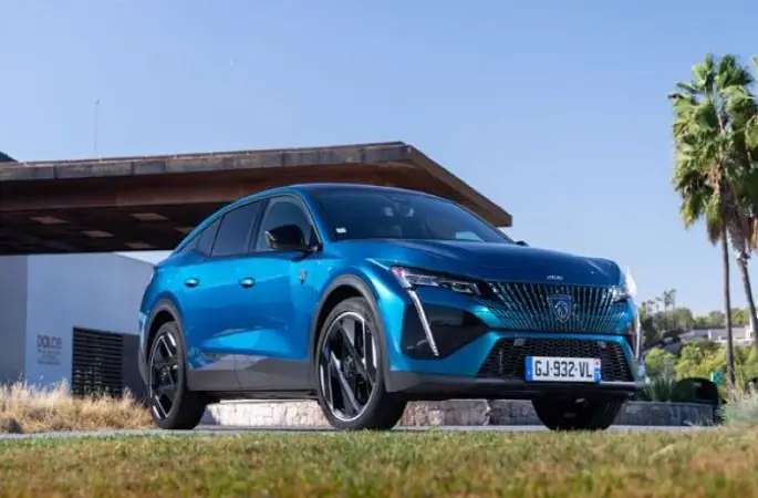 PEUGEOT yeni 408 modeliyle Türkiye'de