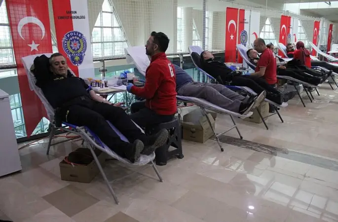 Polis Haftası: 181. yıla 181 ünite kan bağışı
