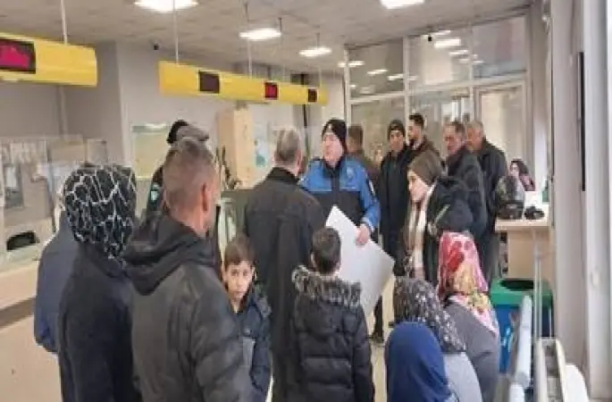 Polis vatandaşları dolandırıcılara karşı uyardı
