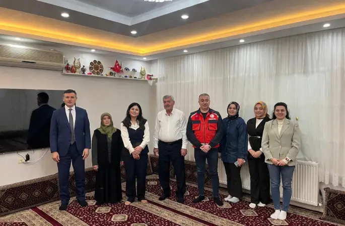 Protokol üyeleri çocuklarla iftar buluşmalarında bir araya geliyor
