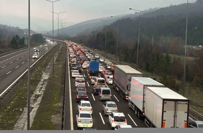 Ramazan Bayramı’nda Bolu’dan 331 bin araç geçiş yaptı
