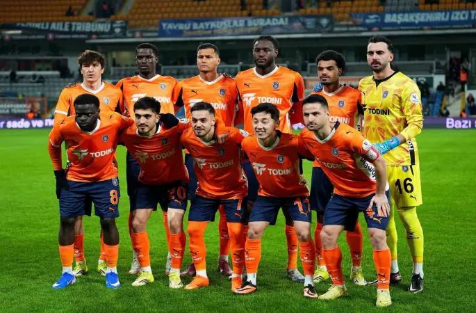RAMS Başakşehir, son dakikalarda bulduğu golle hedefini sürdürdü

