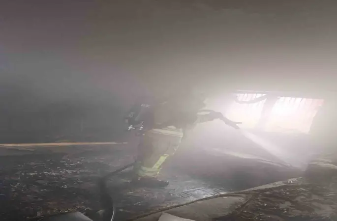 Reyhanlı’da yanan ev kullanılmaz hale geldi
