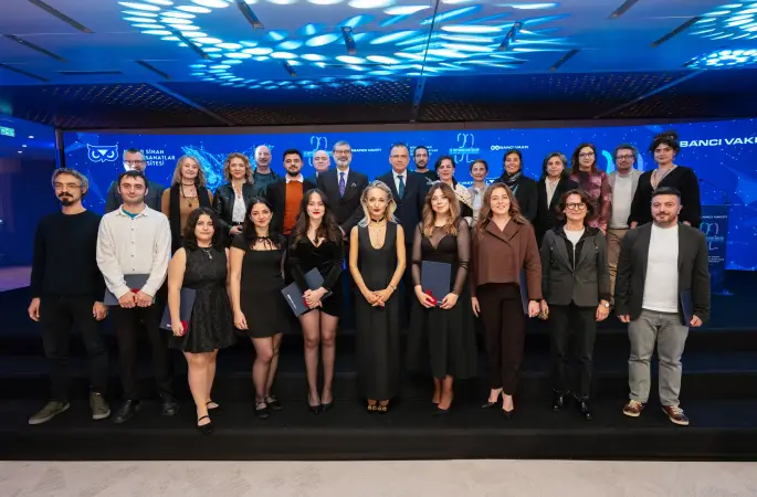 Sabancı  Genç Sanatçılara Altın Dağıttı