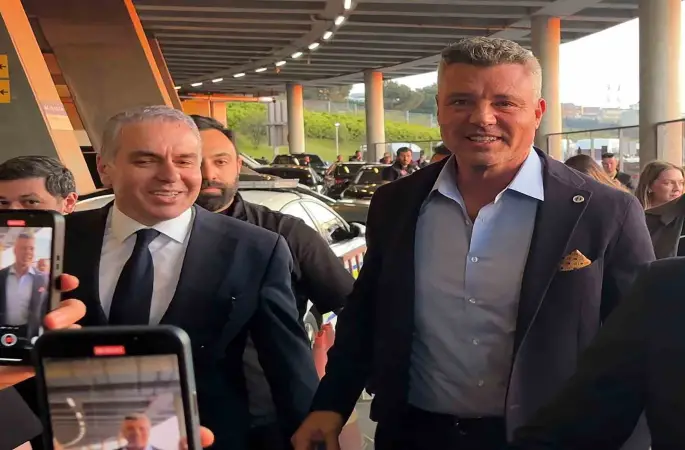 Sadettin Saran, derbi için stada geldi
