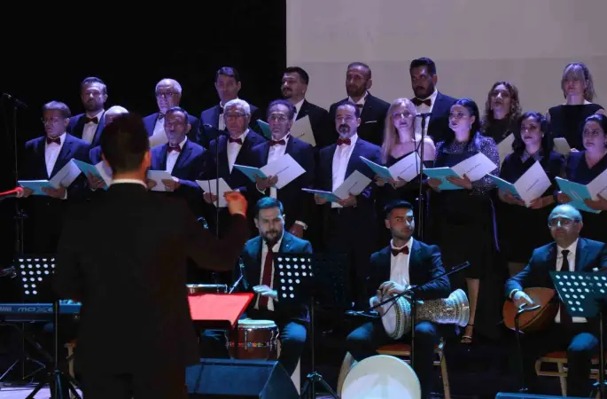 Sağlık çalışanları koro oluşturdu, Türk halk müzikleri seslendirildi
