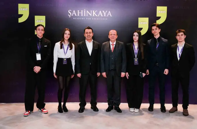 Şahinkaya Girişimcilik Zirvesi 2026 ilham veren konuklarıyla sürüyor
