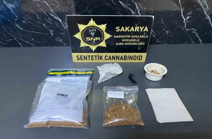 Sakarya emniyeti zehir tacirlerine geçit vermiyor: 1 tutuklama
