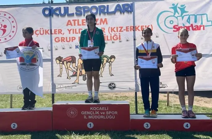 Sakaryalı atletler Bursa ve Kocaeli’den derecelerle döndü
