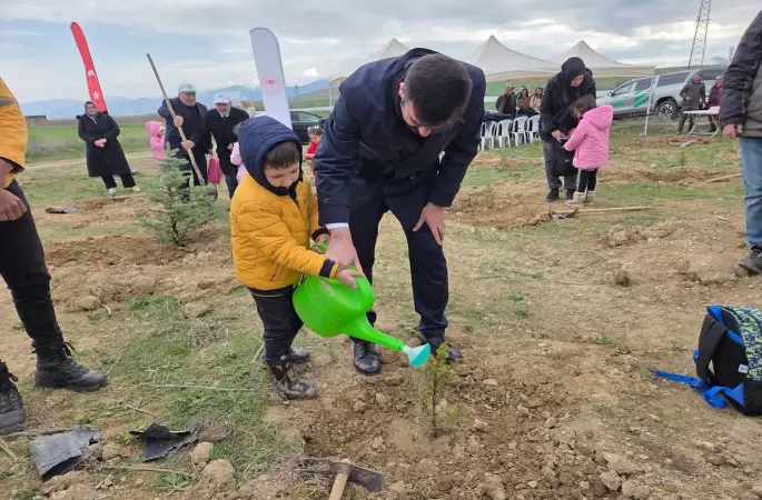Sandıklı’da ‘Türkiye’nin gücü orman’ etkinliği
