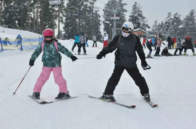Sarıkamış’ta sömestr heyecanı: Kristal kar üzerinde doluluk yüzde 100’e ulaştı
