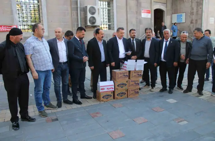 Şarkışlalılar Derneği, okul saldırısında hayatını kaybedenler için mevlit okuttu
