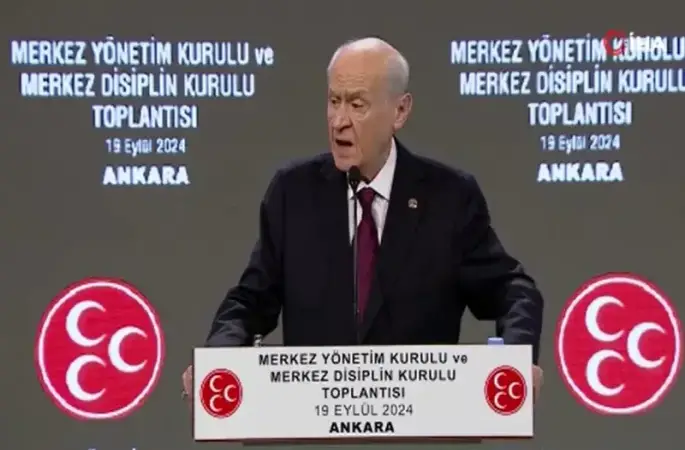Bahçeli'den yeni anayasa açıklaması