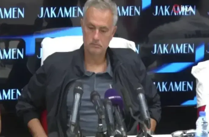 Jose Mourinho: "Kulübümüz bana çalışabilmem için iyi bir takım kurdu"
