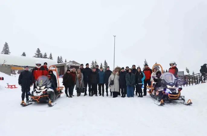 Şehit aileleri ve çocukları karın tadını jandarma ekipleriyle çıkardı
