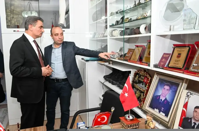 Şehit ailesine bayram ziyareti
