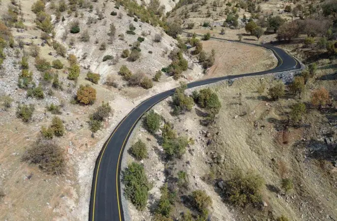 Siirt’te 2025 yılında 3,3 milyar TL tutarında kara yolu yatırımı
