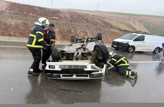 Siirt’te iki otomobil çarpıştı: 2 yaralı
