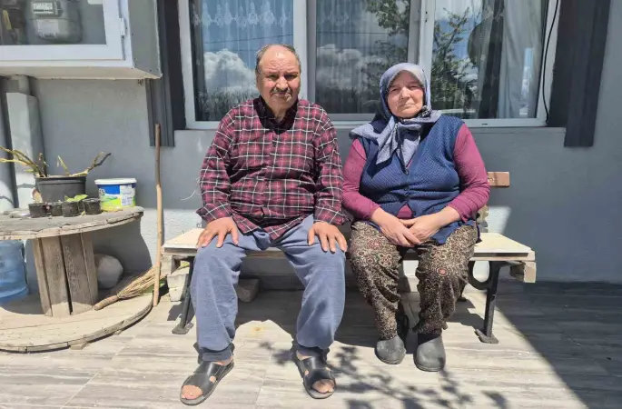 Silivri’de yaşlı çifti "tarlanızı alacağız" diyerek dolandırdılar
