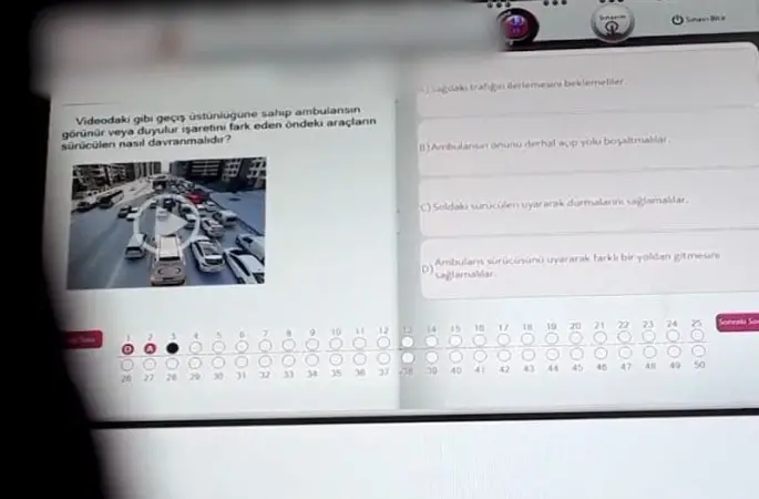 Sınava girenler için kopya düzeneği kuran şahıs tutuklandı