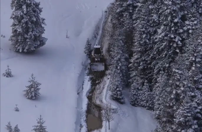 Sinop’ta karla mücadele çalışmaları devam ediyor
