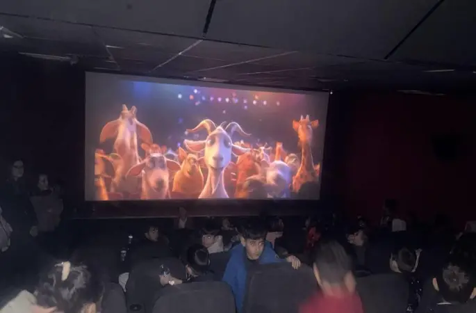 Şırnak Belediyesi’nden miniklere sinema sürprizi
