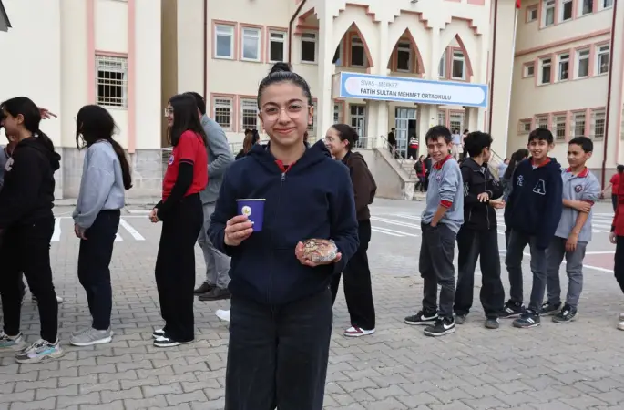 Sivas Belediyesi’nden öğrencilere beslenme desteği
