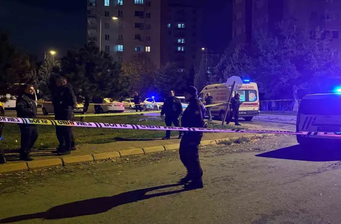 Sokak ortasında eşini öldüren sanık için ağırlaştırılmış müebbet talebi
