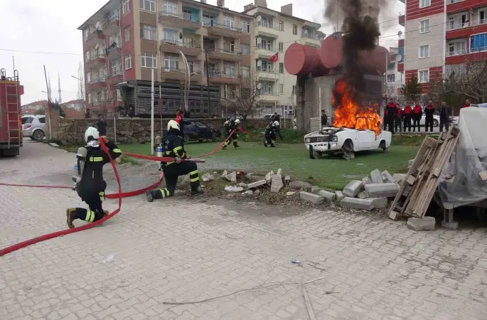 Sorgun itfaiyesi yangın tatbikatında tam not aldı
