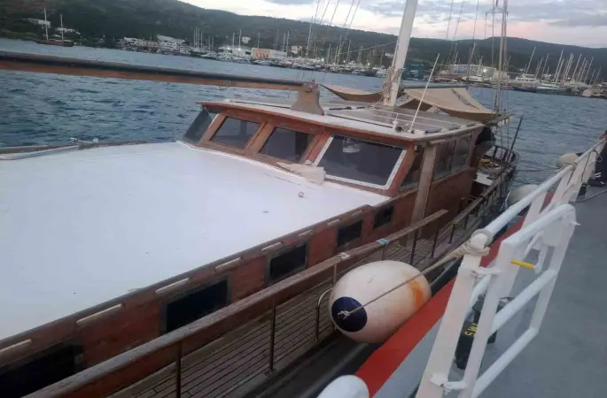 Su alan tekne KIYEM ekiplerince kurtarıldı
