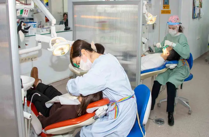 SÜ Diş Hekimliği Fakültesinde ilk muayeneler randevusuz yapılıyor
