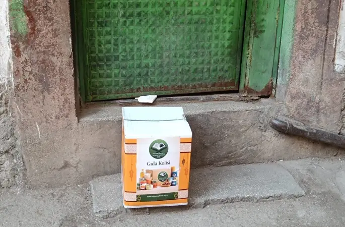 Sultan Şeyhmus Ez-Zuli Derneğinden ihtiyaç sahibi ailelere yardım
