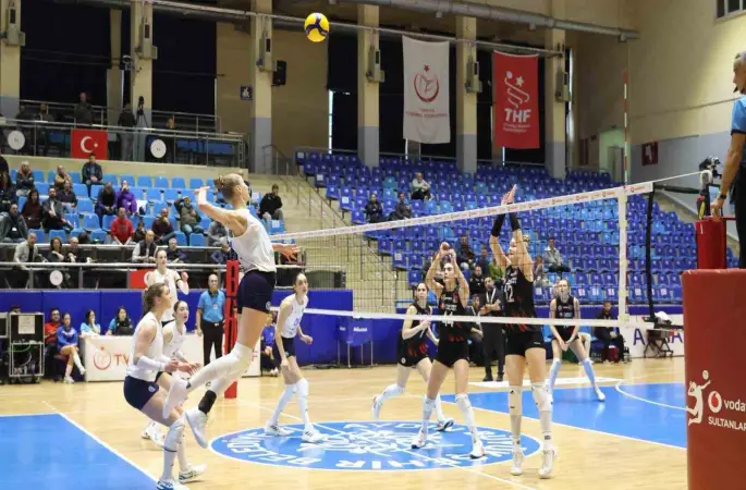 Sultanlar Ligi: Aydın Büyükşehir Belediyespor: 0 - Fenerbahçe: 3
