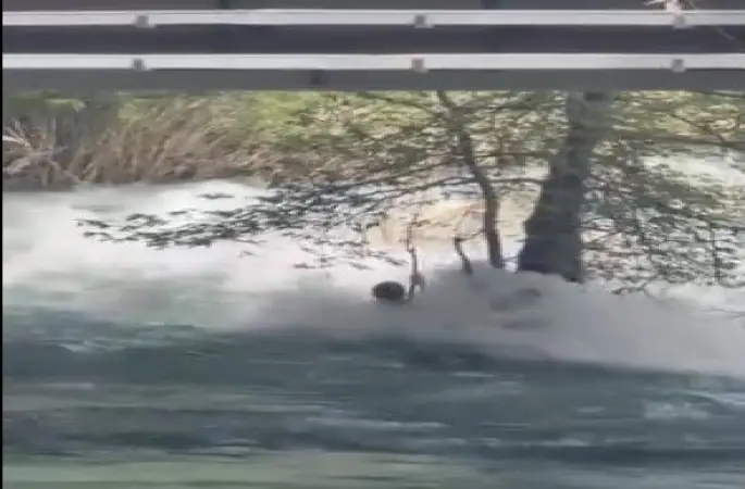 Tarsus’ta kayıp genç akıntıya böyle kapıldı: Son görüntüleri ortaya çıktı
