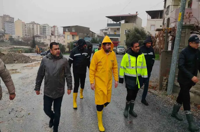 Tarsus’ta yoğun yağış sonrası tam saha müdahale
