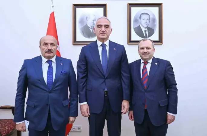 Taşköprü Belediye Başkanı Arslan, Bakan Ersoy’a Pompeipolis Antik Kentini anlattı
