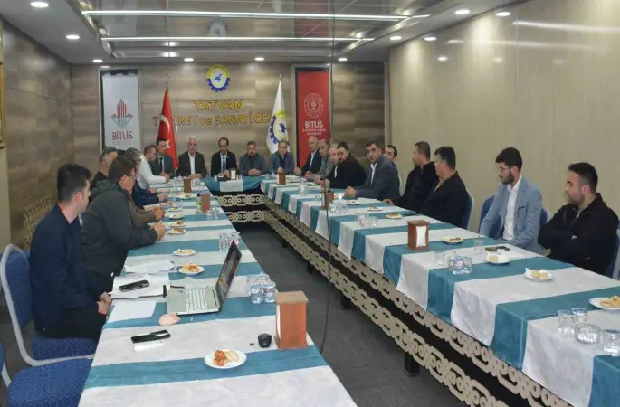 Tatvan’da turizm sektör temsilcileri toplantısı gerçekleştirildi
