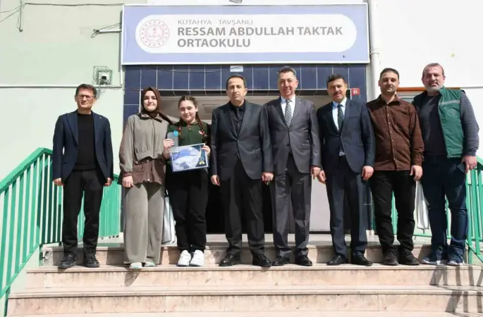 Tavşanlı Ressam Abdullah Taktak öğrencisi bölge birincisi oldu
