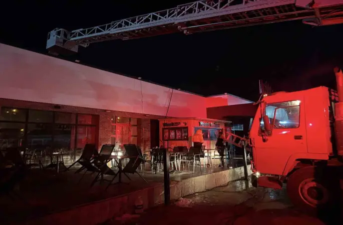 TEM’deki dinlenme tesisinde korkutan yangın
