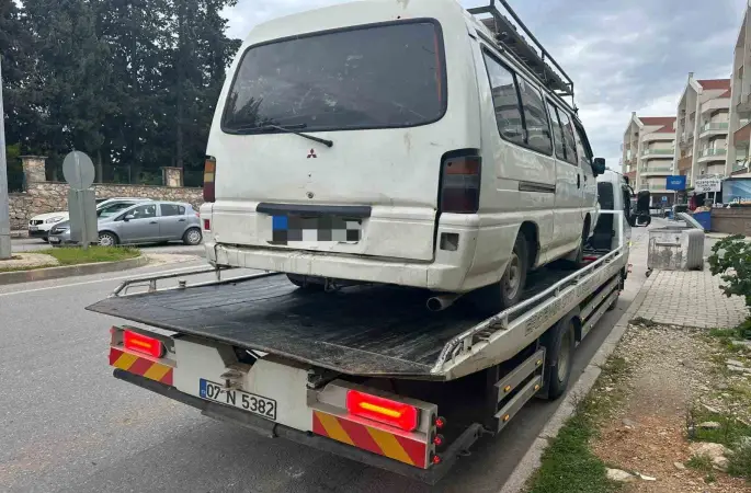 Ters yönde ilerledi, hem kendi canını hem diğer sürücülerin canını hiçe saydı: 95 bin TL ceza uygulandı
