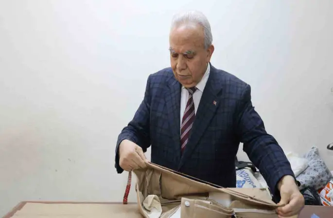 Terziliğe başladığı dükkanda emekli oldu
