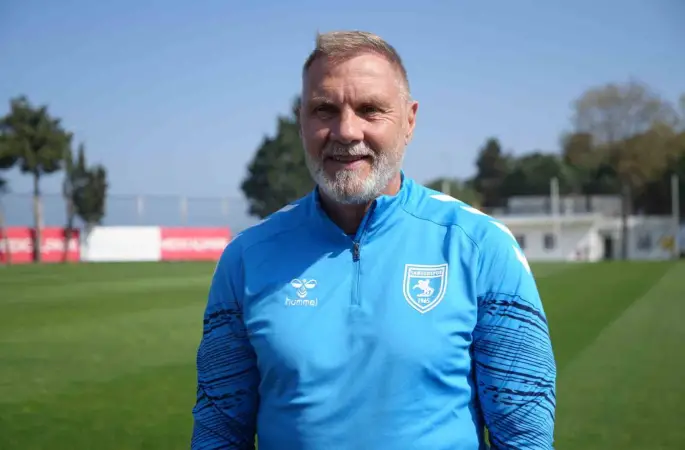 Thorsten Fink: "Ligi kaçıncı sırada bitireceğimiz, başarısız olduğumuz anlamına gelmez"
