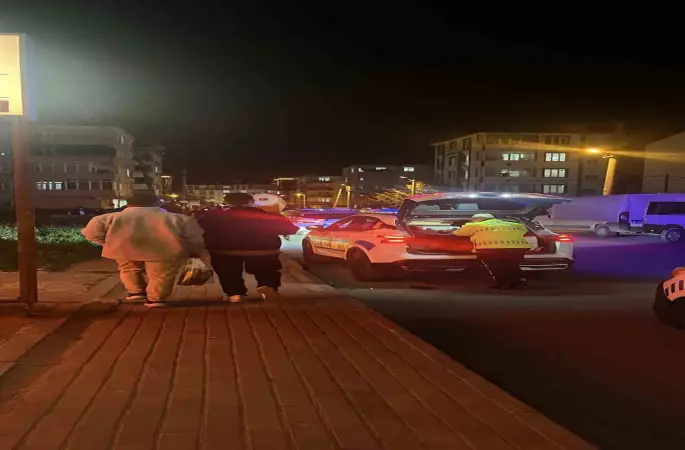 Toplu taşıma aracı ile otomobil çarpıştı: 9 yaralı
