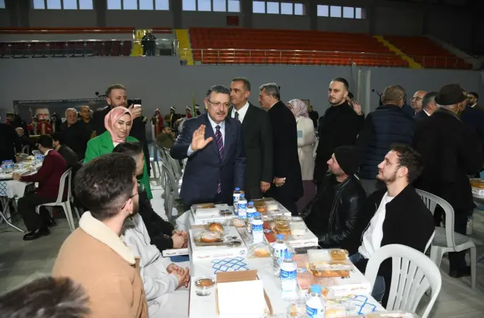 Trabzon’da Büyükşehir’in iftar sofralarında yüzbinler oruç açtı
