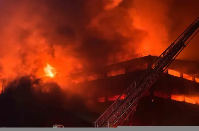 Trabzon’da fındık fabrikasındaki yangına müdahale devam ediyor
