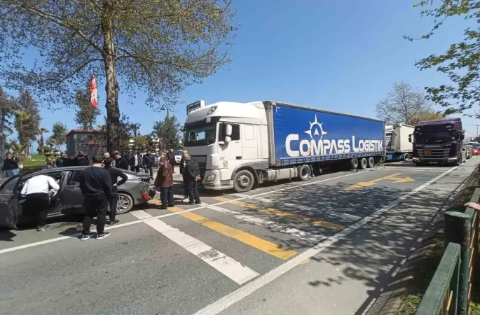 Trabzon’da zincirleme kaza ucuz atlatıldı
