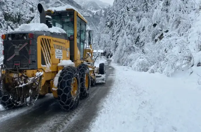 Trabzon’un 168 mahallesine ulaşım kapandı