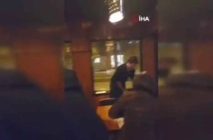 Kanada Başbakanı Trudeau restoranda protesto edildi