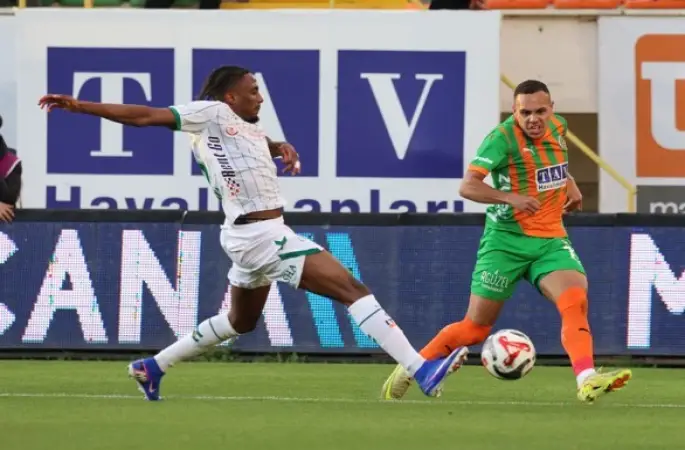Trendyol Süper Lig: Alanyaspor: 2 - Konyaspor: 1 (Maç sonucu)
